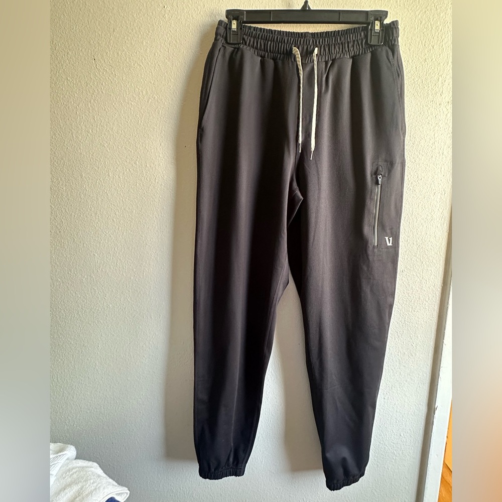 Vuori Men's Black Jogger Pants with Zipper Pocket